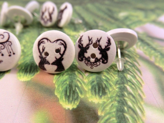 Preview: Hirsch Holz Knopf Ohrstecker Winter Weihnachten